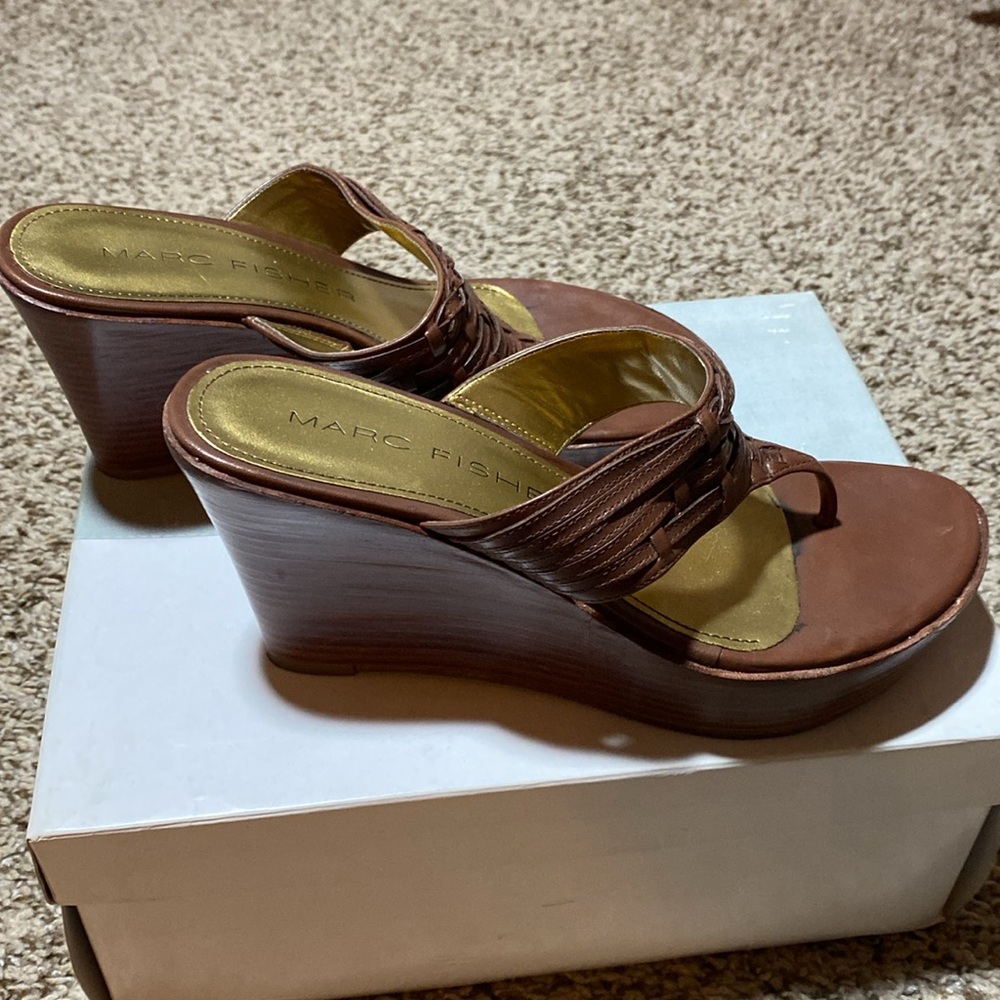 Marc Fisher Wedge thong heels. Size 6